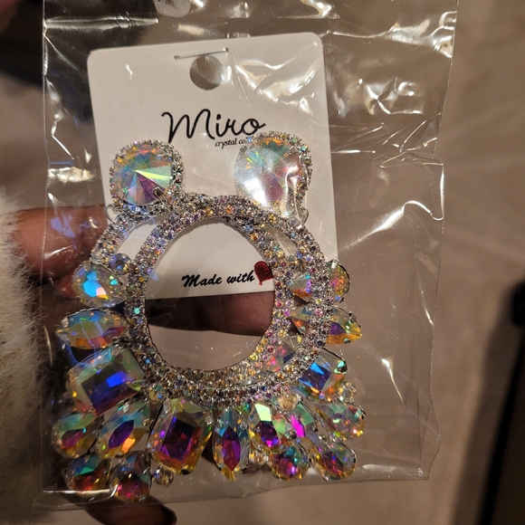 Miro Aurour Borealas (AB) crystal earrings.  New in package. - Picture 2 of 5